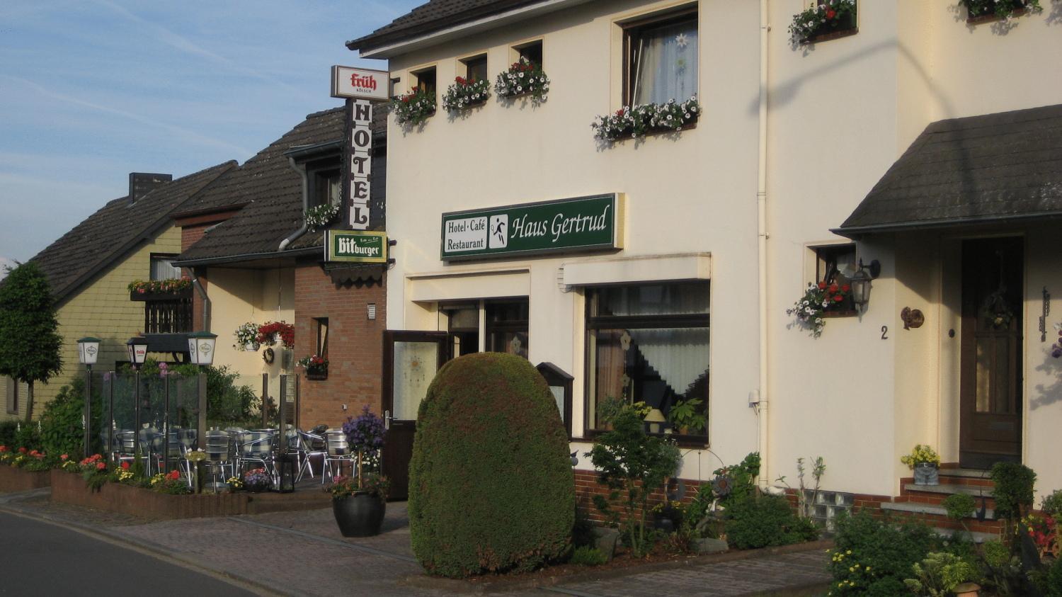 Hotel Haus Gertrud Simmerath Exterior photo